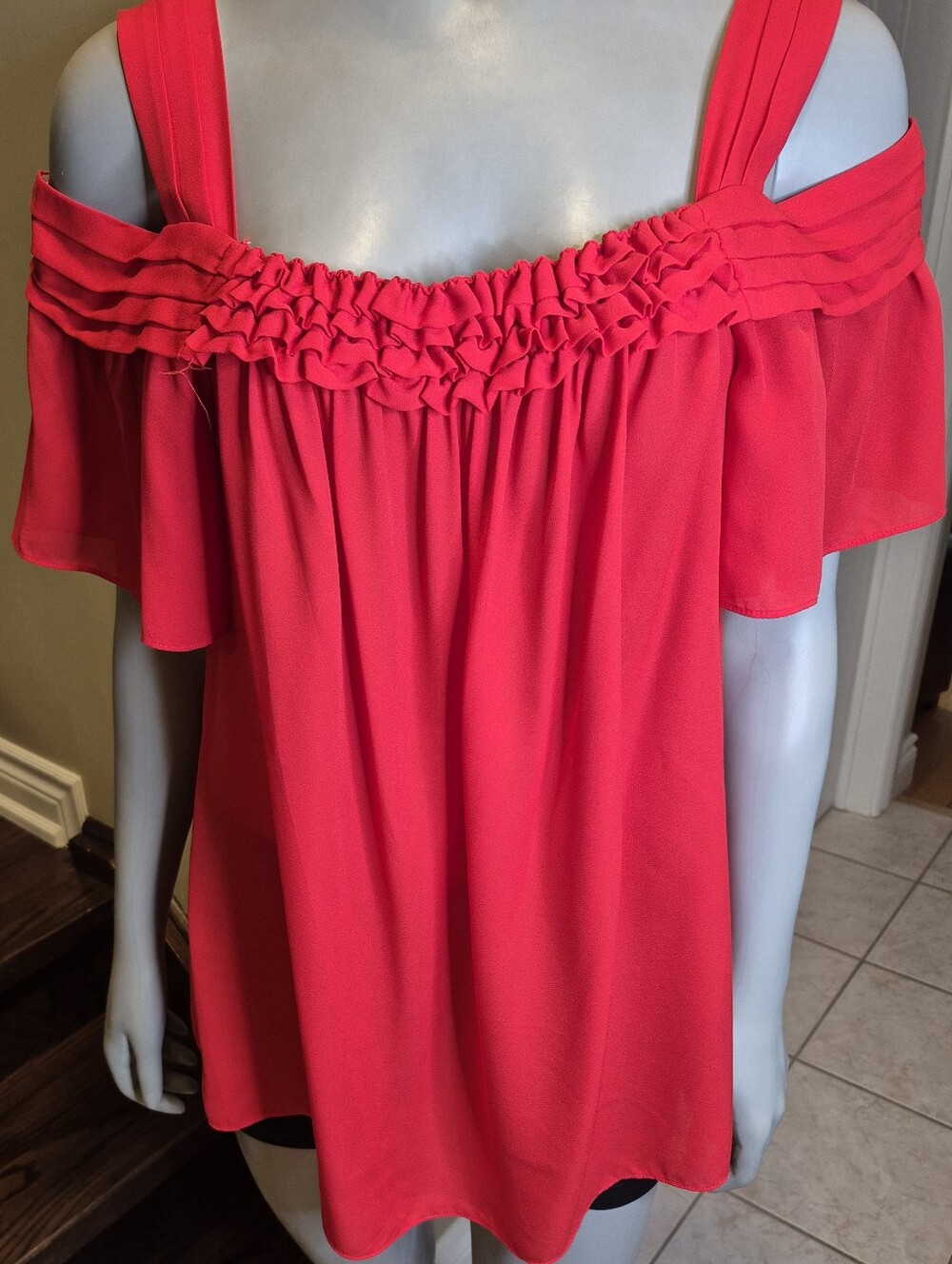 Sophie Max Bright Red Ruffled Cold-Shoulder Top - Picture 13 of 14